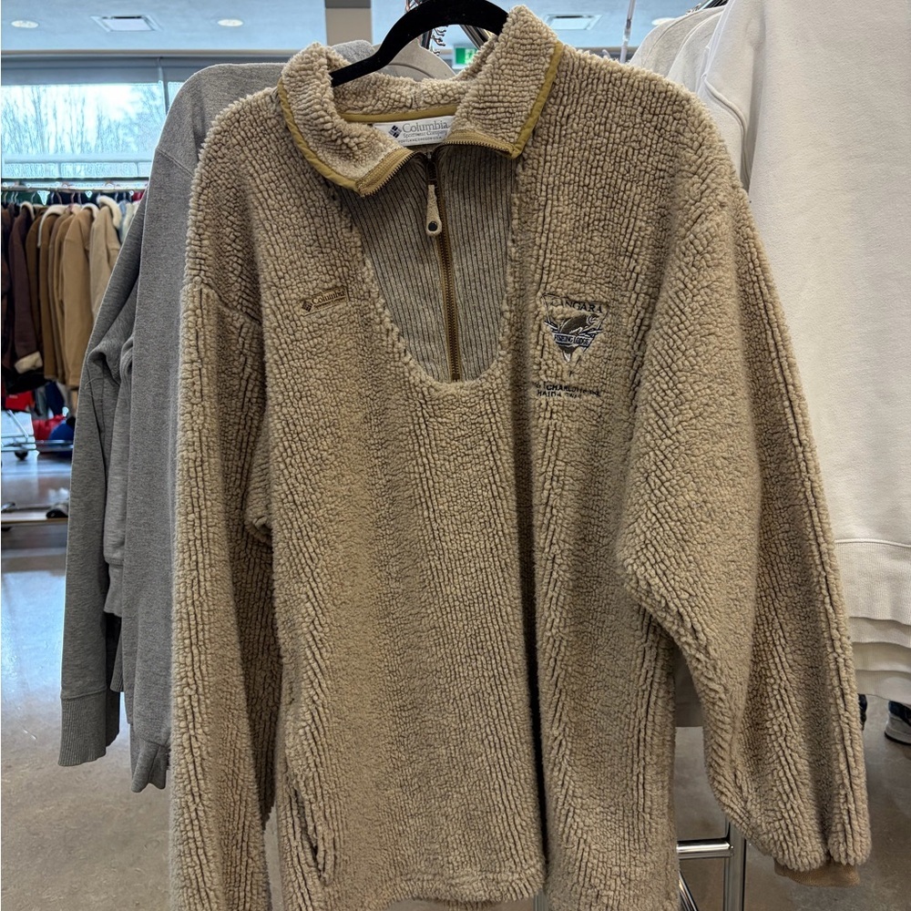 Columbia Beige Fleece - Picture 2 of 5